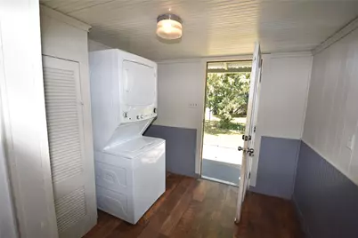 215 E 11th Street, Bonham, TX 75418 - Photo 13