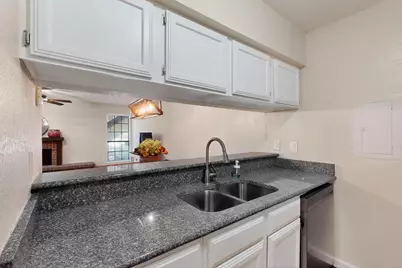 9611 Walnut Street #1105, Dallas, TX 75243 - Photo 5