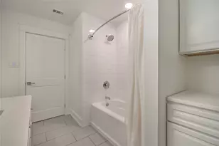 1049 Forest Grove Dr, Dallas, TX 75218 - Photo 17