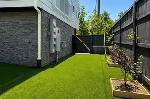 5705 Live Oak St, Dallas, TX 75206 - Photo 27