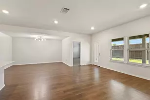 11129 Pond View Ct, Providence Village, TX 76227 - Photo 15
