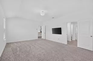 11129 Pond View Ct, Providence Village, TX 76227 - Photo 17