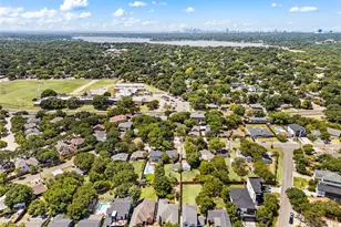 10357 Country Club Dr, Dallas, TX 75218 - Photo 7