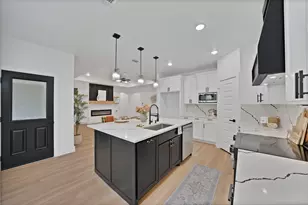 805 Tierney Rd, Fort Worth, TX 76112 - Photo 13