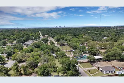 805 Tierney Road, Fort Worth, TX 76112 - Photo 35