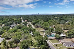 805 Tierney Rd, Fort Worth, TX 76112 - Photo 35