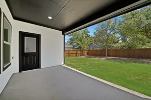 805 Tierney Rd, Fort Worth, TX 76112 - Photo 33