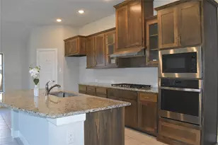 2900 Blf Crk Dr, Mansfield, TX 76063 - Photo 7