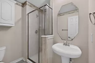 5919 Ridgeway Dr, Grand Prairie, TX 75052 - Photo 13