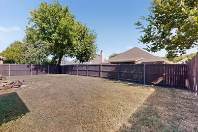 5919 Ridgeway Drive, Grand Prairie, TX 75052 - Photo 39