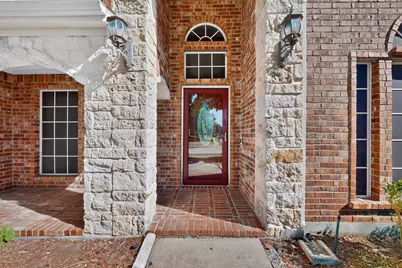 5919 Ridgeway Drive, Grand Prairie, TX 75052 - Photo 3