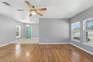 313 W 7th St, Weatherford, TX 76086 - Photo 7