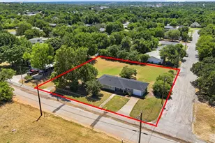 313 W 7th St, Weatherford, TX 76086 - Photo 3