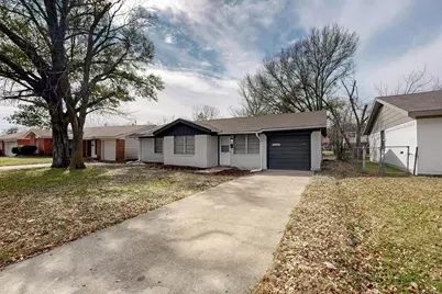 1208 S Benton Street, Corsicana, TX 75110 - Photo 1
