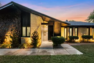 8559 S Mediterranean Cir, Dallas, TX 75238 - Photo 3