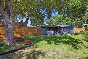 10941 Beauty Ln, Dallas, TX 75229 - Photo 33