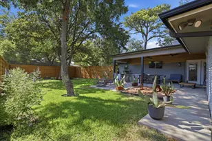 10941 Beauty Ln, Dallas, TX 75229 - Photo 31