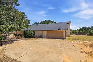 2700 Shadow Wood Ct, Arlington, TX 76006 - Photo 29