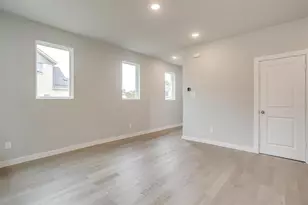 4525 Hogan's Alley Dr, Arlington, TX 76001 - Photo 11