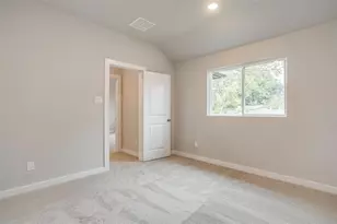 4525 Hogan's Alley Dr, Arlington, TX 76001 - Photo 21