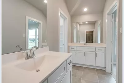 4525 Hogans Alley Drive, Arlington, TX 76001 - Photo 29