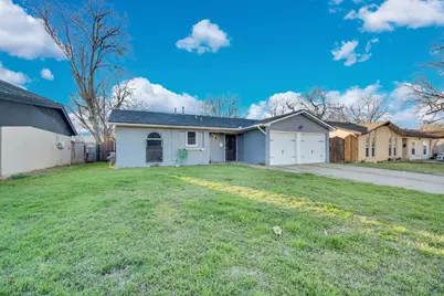 4916 Eastover Avenue, Fort Worth, TX 76119 - Photo 1