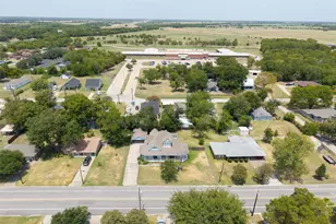 605 E 9th St, Kemp, TX 75143 - Photo 33