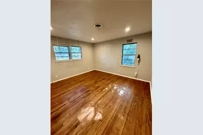 412 E Lovers Lane, Arlington, TX 76010 - Photo 3