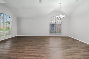 7905 Decoy Dr, Arlington, TX 76002 - Photo 9