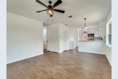 1307 Worthington Street, Grapevine, TX 76051 - Photo 5
