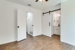 1307 Worthington St, Grapevine, TX 76051 - Photo 13