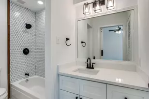 1307 Worthington St, Grapevine, TX 76051 - Photo 11