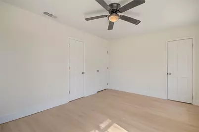 305 N Oak Cliff Boulevard, Dallas, TX 75208 - Photo 9