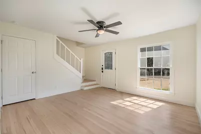 305 N Oak Cliff Boulevard, Dallas, TX 75208 - Photo 1