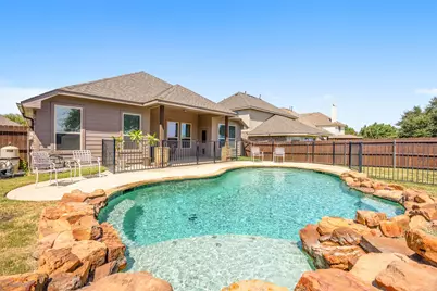 1009 Prairie Heights Drive, Fort Worth, TX 76108 - Photo 1