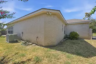 32 N Shore Cir, Waco, TX 76708 - Photo 35