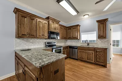 32 North Shore Circle, Waco, TX 76708 - Photo 9