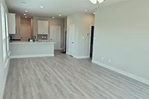 3601 Geoffrey Trl, Rowlett, TX 75088 - Photo 3