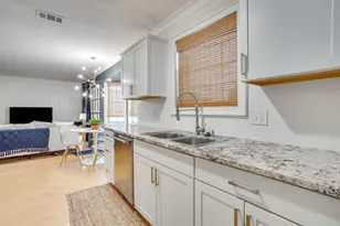 405 Lena Ln, Burleson, TX 76028 - Photo 15
