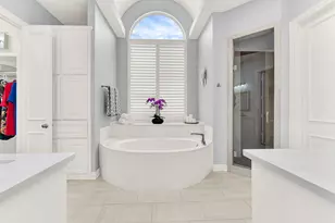 6400 Village Springs Dr, Plano, TX 75024 - Photo 25