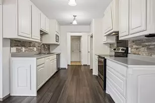 4406 Rain Forest Dr, Arlington, TX 76017 - Photo 15