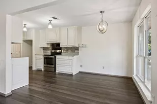4406 Rain Forest Dr, Arlington, TX 76017 - Photo 11