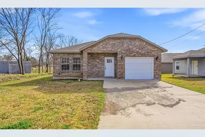 4215 Oneal Street, Greenville, TX 75401 - Photo 1