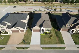 1405 Xeresa Dr, Little Elm, TX 75068 - Photo 3