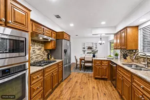 615 Country Green Ln, Arlington, TX 76011 - Photo 9