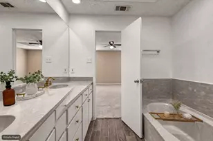 615 Country Green Ln, Arlington, TX 76011 - Photo 15