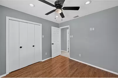 2760 Hollandale Lane, Farmers Branch, TX 75234 - Photo 13