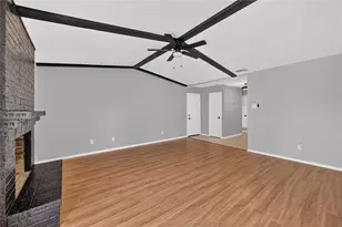 2760 Hollandale Ln, Farmers Branch, TX 75234 - Photo 13