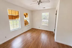 711 Kerley St, Denton, TX 76205 - Photo 3