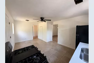 711 Kerley Street, Denton, TX 76205 - Photo 5